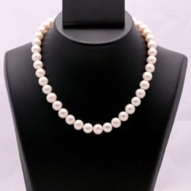 10 mm - White Round - AAA Quality - Freshwater Pearl Set Image