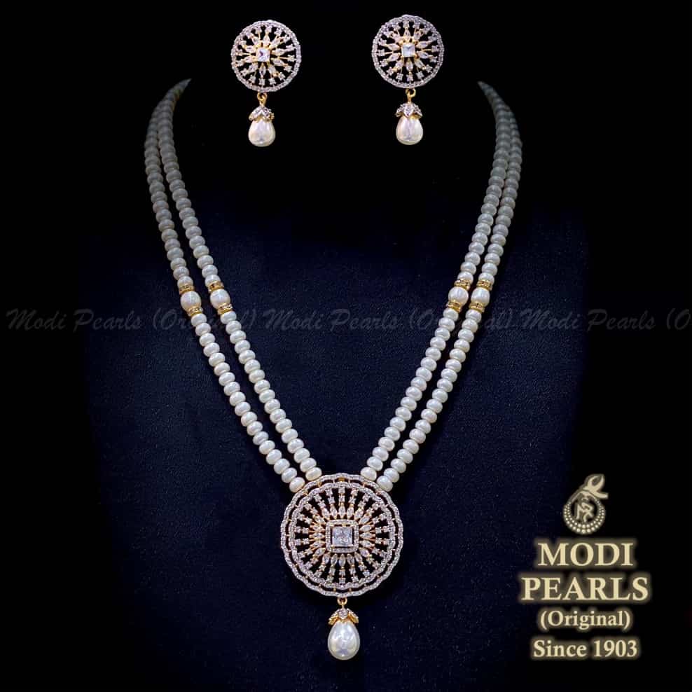 AURELIA long pearl necklace - Carrie Whelan Designs