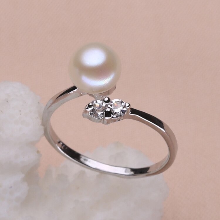 Regal 12.5-13mm Australian South Sea White Pearl Ring, S925 Crown Setting  with CZ Diamond Brilliance, Satin Lustre, Royally Floral Design — Starlit  Pearls