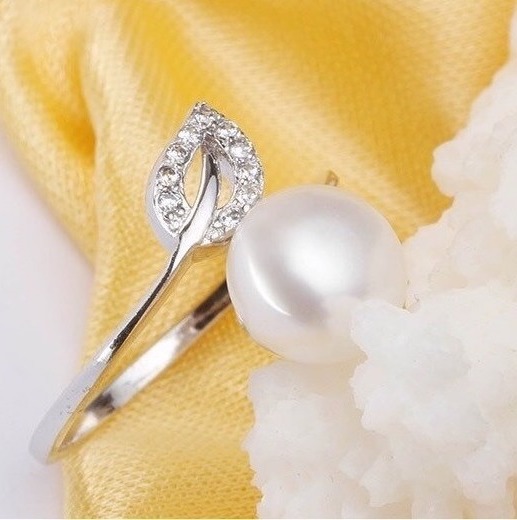 New Charm Flower Ring Fashion Elegant Original Water Pearl Ring for Women  Finger Ring Statement Jewelry. - Etsy | Pearl jewelry design, Gold rings  fashion, Gold jewelry stores