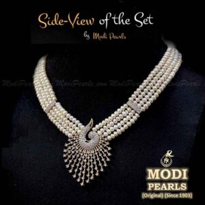 SideView Of Pearl Chokar Set