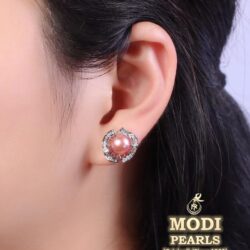 Spectacular Pearl Earrings (Peach)