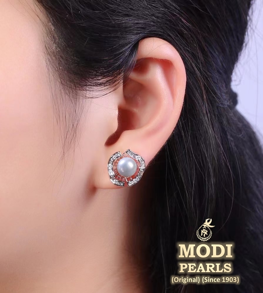 Moissanite and pearl earrings by Diamondrensu : r/Moissanite