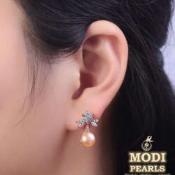 Sparkling Pearl Earrings (Peach)