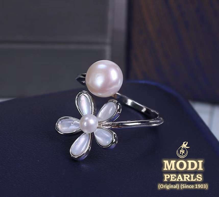 Silver Coin Ring with Freshwater Pearl Set in 22k Gold