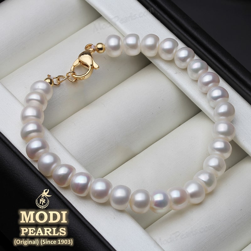 Enjoy 111+ pearl bracelet