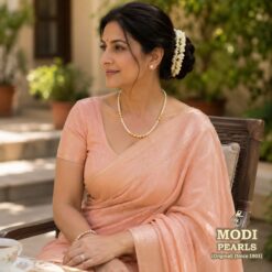 Alternative view of Attractive One Row Pearl Set (Peach & White)